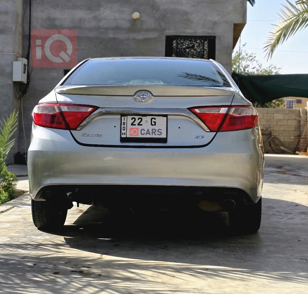 تۆیۆتا کامری